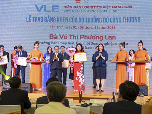 THÚC ĐẨY PHÁT TRIỂN LOGISTICS ĐỒNG BẰNG SÔNG CỬU LONG – KHƠI THÔNG LUỒNG NÔNG SẢN