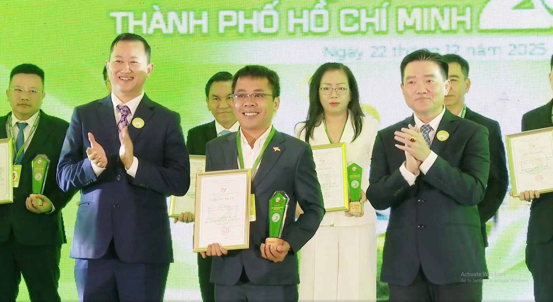 ASL LOGISTICS KHẲNG ĐỊNH CAM KẾT PHÁT TRIỂN BỀN VỮNG VỚI DANH HIỆU “DOANH NGHIỆP XANH TP.HCM 2025”