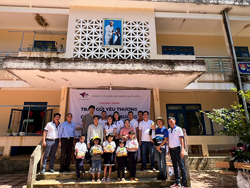 "TRAO GỬI YÊU THƯƠNG" - CÙNG ASL LOGISTICS LÀM NÊN NHỮNG ĐIỀU TỐT ĐẸP! HÀNH TRÌNH VẠN DẶM BẮT ĐẦU TỪ NHỮNG BƯỚC CHÂN