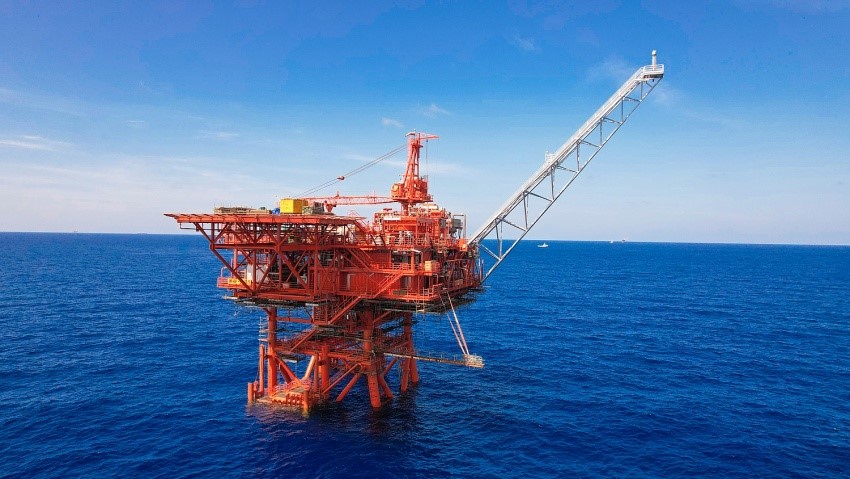 GIÀN KHOAN ĐẠI HÙNG –  MỎ DẦU 1 USD MANG VỀ DOANH THU 4 TỶ USD TRỞ THÀNH BIỂU TƯỢNG CÔNG NGHỆ  NGƯỜI VIỆT