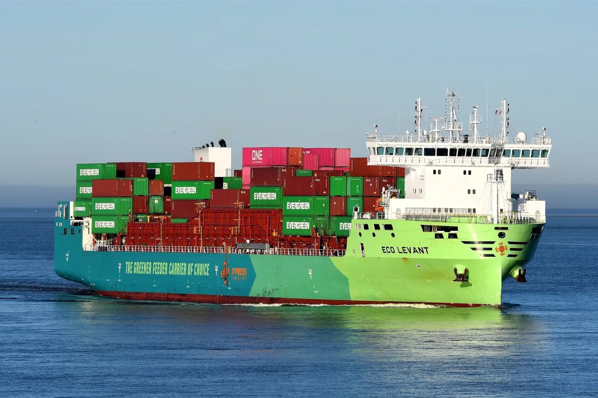 ROTTERDAM TIÊN PHONG TIẾP NHIÊN LIỆU ETHANOL – METHANOL CHO TÀU CONTAINER THƯƠNG MẠI