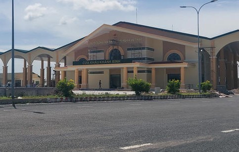 NHIỀU RỦI RO KHI TẬP KẾT HÀNG XUẤT NHẬP KHẨU TẠI CÁC ĐỊA ĐIỂM TỰ PHÁT, CHƯA ĐƯỢC HẢI QUAN CÔNG NHẬN 