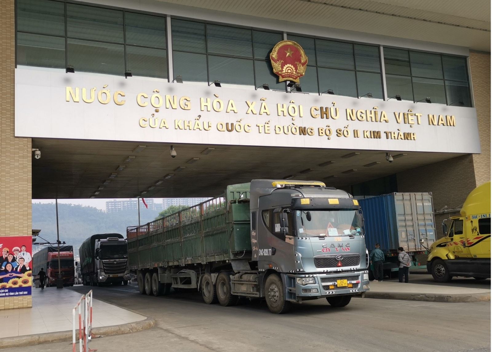 Xuất khẩu qua các cửa khẩu phía Bắc: Chuyển biến tích cực